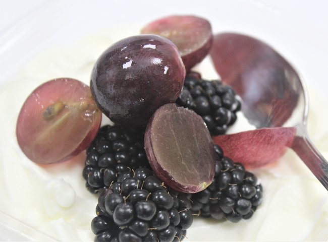 “Fruit & Yoghurt”
